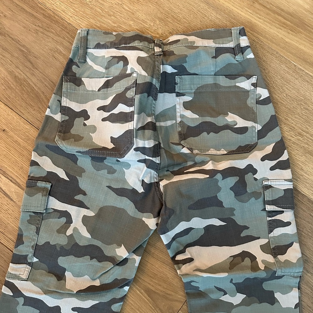 J. Crew Cargo Pants NWOT - Picture 3 of 3